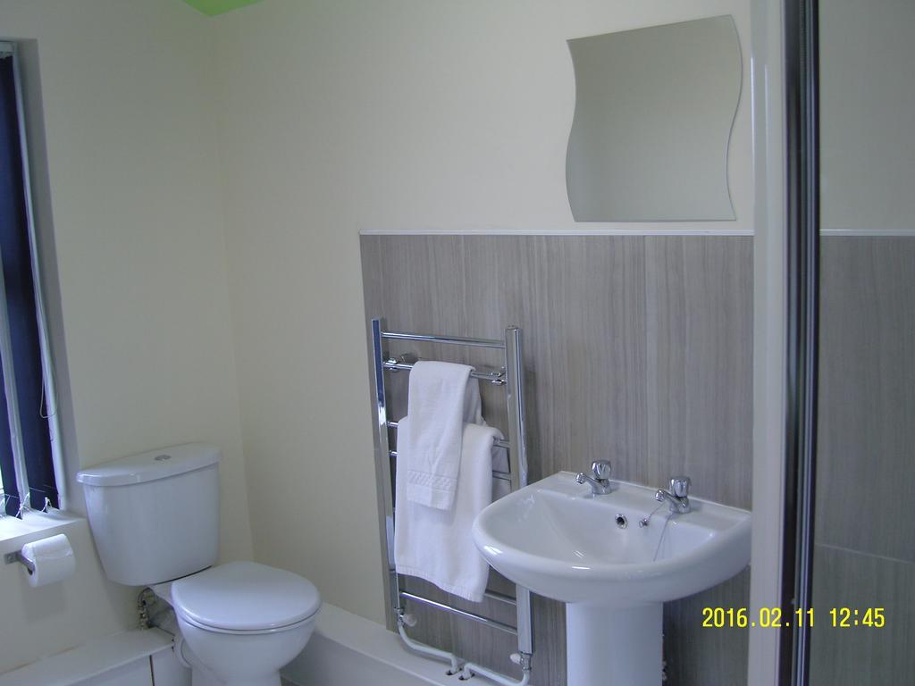 The Kop View Hotel Ливърпул Екстериор снимка